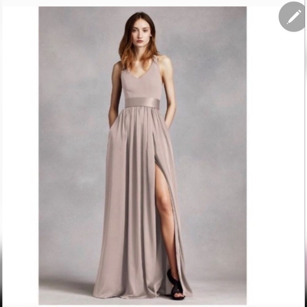 WHITE by VERA WANG V Neck Halter Gown Bridesmaid Formal Dress size 6
